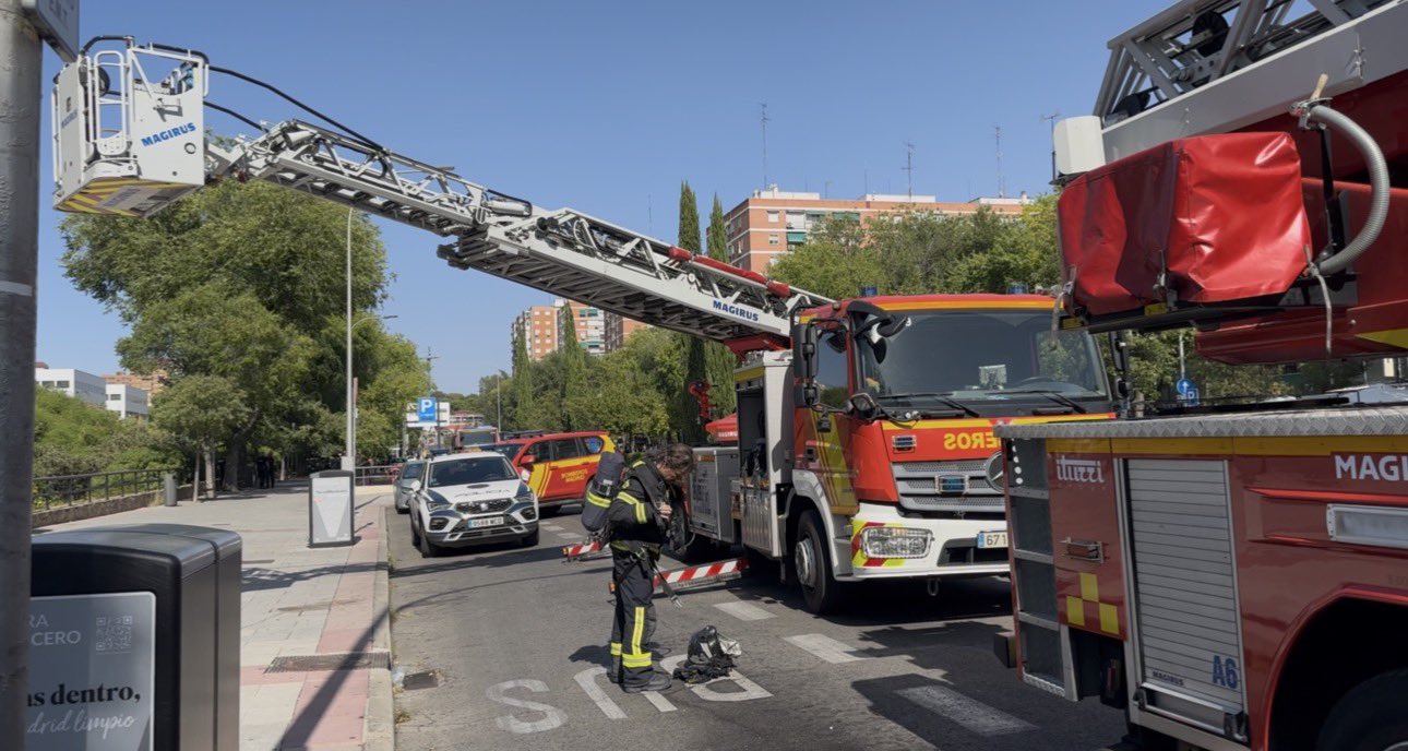 La Policía detiene al sospechoso de causar el fuego que forzó la evacuación de La Vaguada, en Madrid