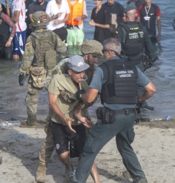 Defensa cancela todos los permisos a los militares ante el temor de [...]