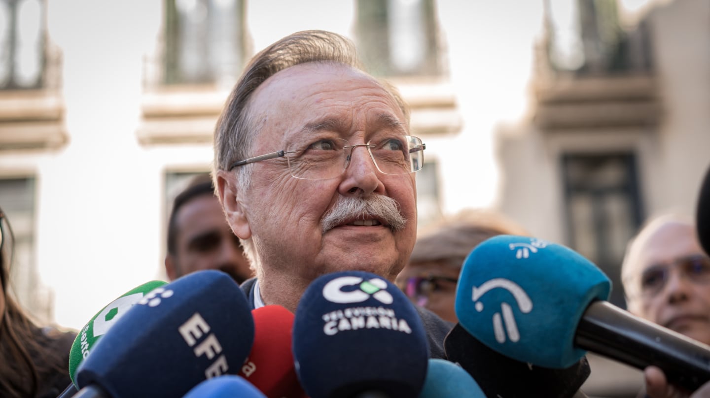Vivas pide unidad ante la crisis, al margen de ideologías: "Todos los ceutíes con una sola voz diciendo Ceuta está en pie"