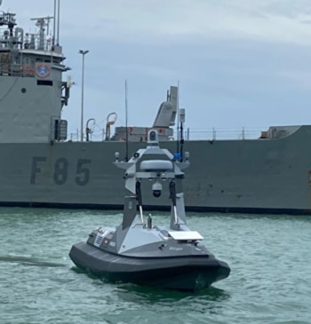 La Armada prepara a sus nuevos drones marítimos para ir armados con [...]