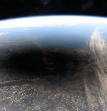 El eclipse del siglo contra los dos millones de terraplanistas en España