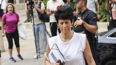 Elma Saiz anuncia la habilitación de espacios para 1.500 migrantes en Ceuta