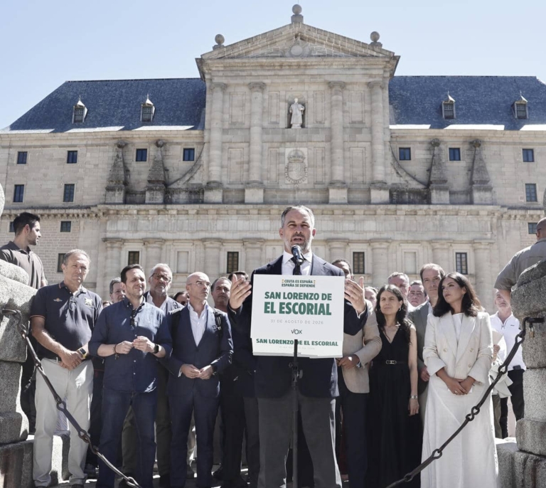 Abascal reaparece en el Monasterio de San Lorenzo de El Escorial para exigir la suspensión del Tratado de Amistad con Marruecos