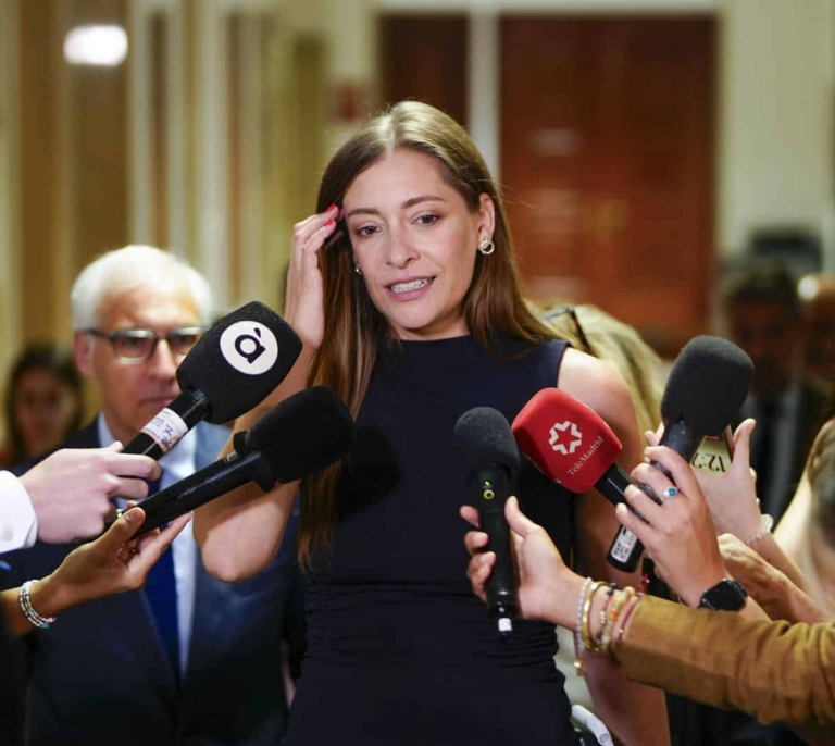 El PP pide la dimisión de Robles tras Ceuta: "Marruecos lleva años midiéndonos y la crisis se podría haber evitado"