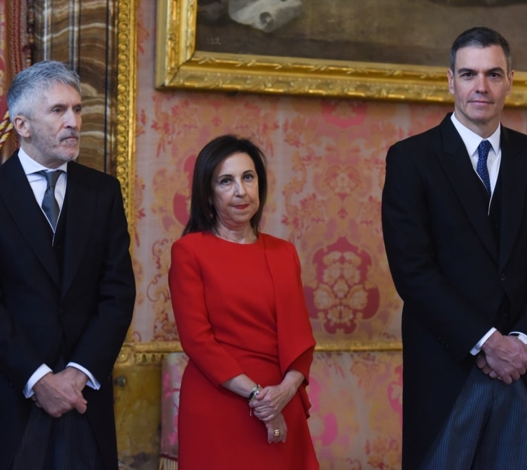 El jefe de Gabinete de Sánchez rebajó ante Interior y el CNI la alerta de Vivas por las entradas a nado en Ceuta tres días antes de la avalancha