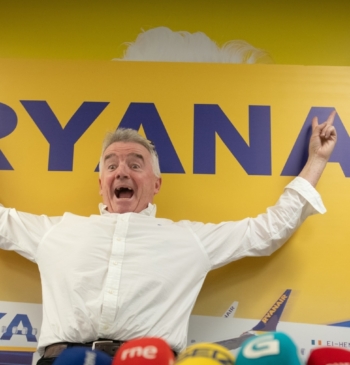 El CEO de Ryanair tacha de "fracasado" a Óscar Puente: "No sabe [...]