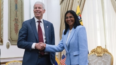 Delcy Rodríguez agradece "altamente" a Trump el "histórico acuerdo" petrolero