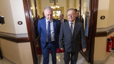Torres y Vivas acuerdan que los espacios para migrantes en Ceuta se designarán "desde el consenso"