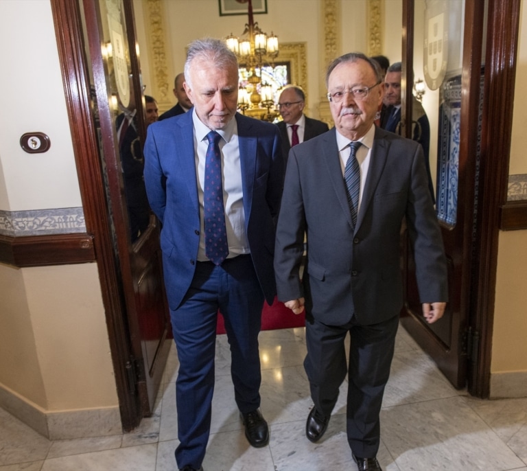 Torres y Vivas acuerdan que los espacios para migrantes en Ceuta se designarán "desde el consenso"