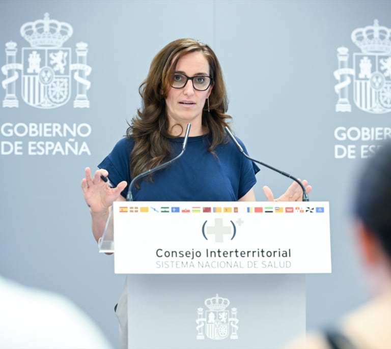 Mónica García confirma el inicio de las vacunas en Ceuta y busca acelerar el proceso