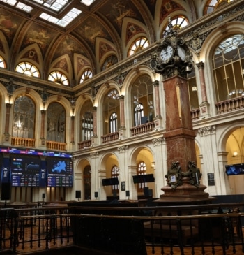 El IBEX 35 marca un nuevo máximo histórico al cierre y se [...]