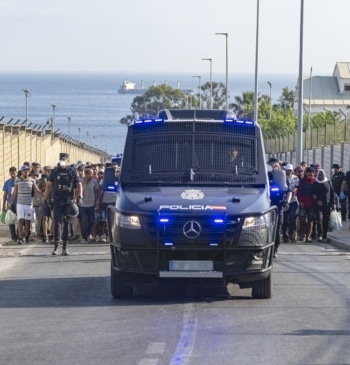La Policía Nacional avisó de un "riesgo alto" de las llegadas a [...]