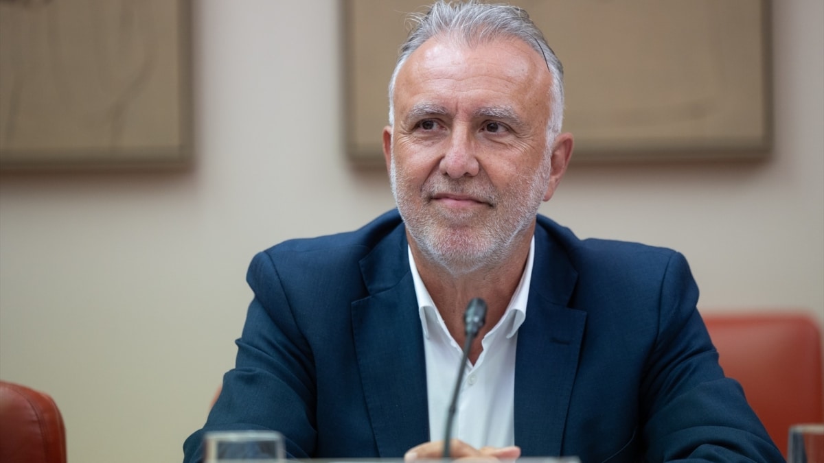 El ministro de Política Territorial y Memoria Democrática, Ángel Víctor Torres, comparece ante la Comisión Mixta de Seguridad Nacional