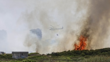 El incendio de El Saler sigue sin control tras quemar 31 hectáreas y obligar a evacuar el pueblo y los campings