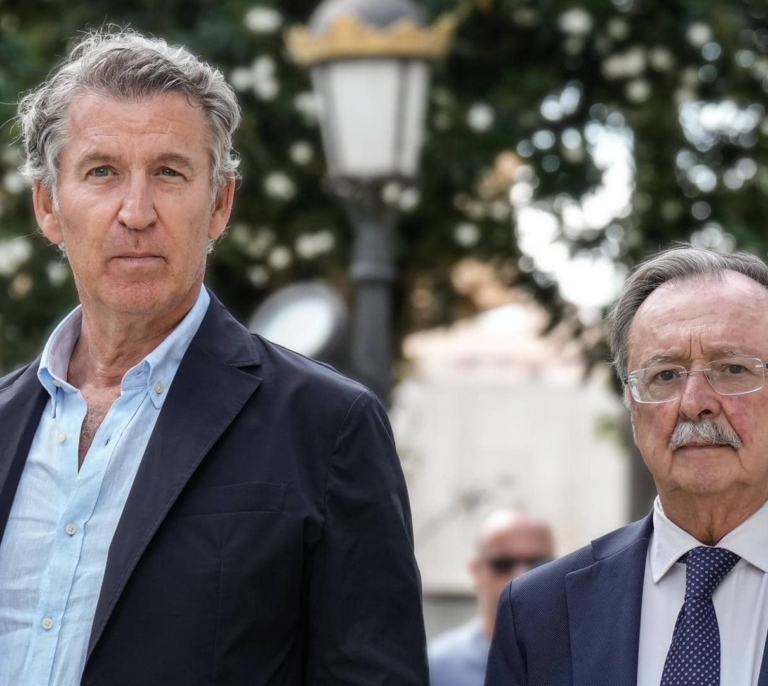 Feijóo toma la delantera a Abascal en el debate sobre inmigración por la crisis de Ceuta