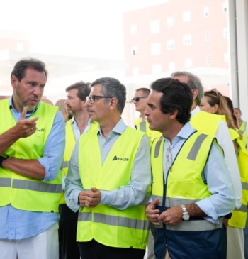 La Junta ve "difícil" cumplir en 2030 los plazos del Corredor Mediterráneo