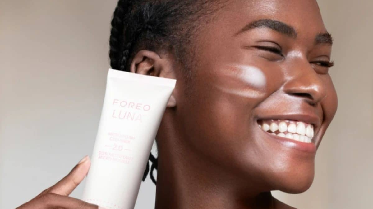 LUNA™ Micro-Foam Cleanser 2.0
