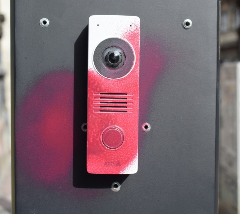 Alarma para bajos: consejos de seguridad para proteger este tipo de vivienda