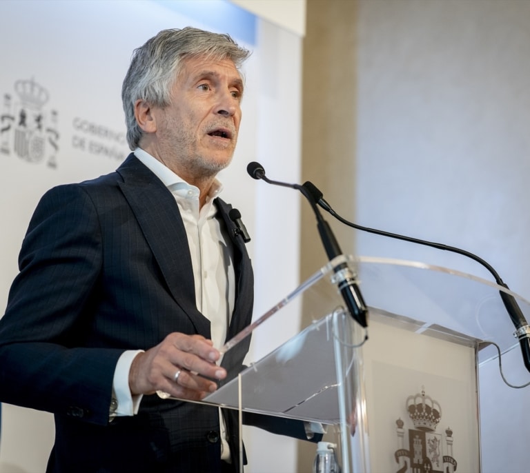 Marlaska insiste en que el CNI no informó de las dimensiones de la avalancha humana sobre Ceuta