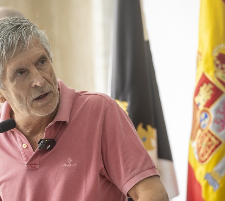 Marlaska se enfrenta a una difícil cita europea para responder si la inteligencia española advirtió del asalto a Ceuta