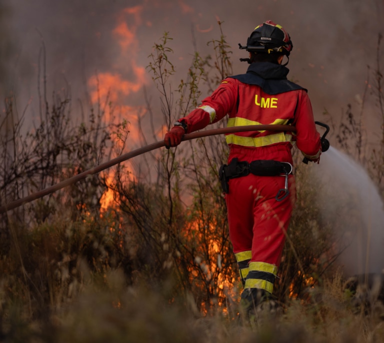 El avance del incendio de Niebla (Huelva) eleva a 467 las personas desalojadas