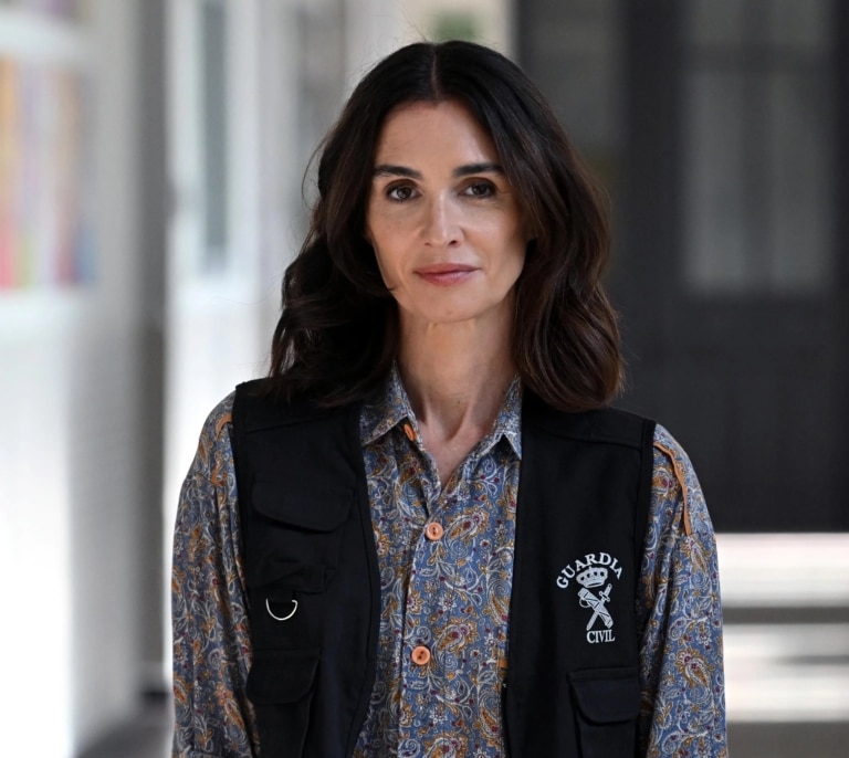 Paz Vega es una sargento de la Guardia Civil en la nueva miniserie de Telecinco: "Es muy duro que te quieran hacer daño con un vídeo íntimo"