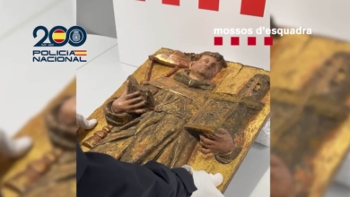 El Monasterio de Santa Clara recupera un relieve renacentista robado hace 16 años