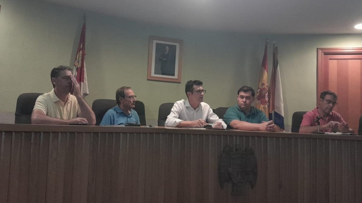 Castilla y León prepara ayudas para recuperar la fauna y los cotos afectados por el incendio de Burgohondo