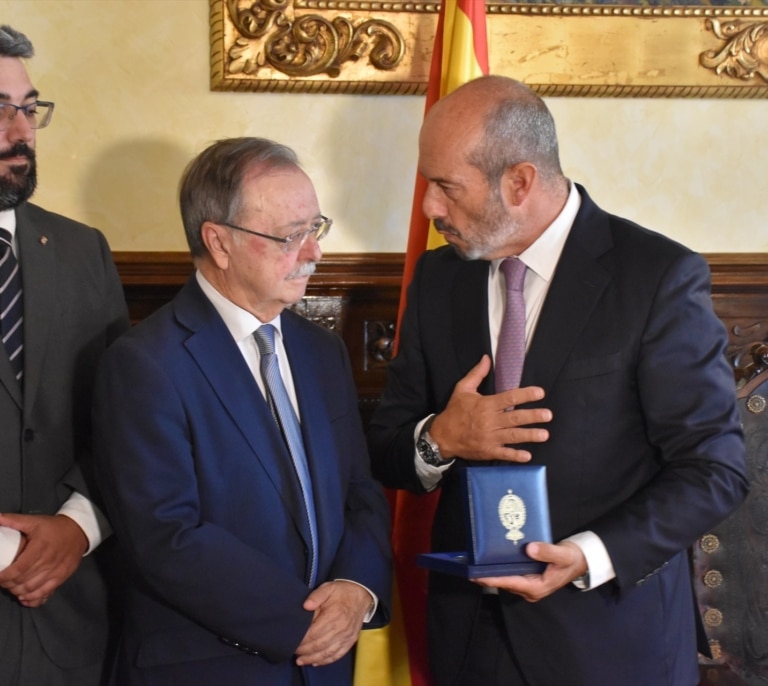 Rollán apunta desde Ceuta a la necesidad de cambios normativos para agilizar la devolución de migrantes