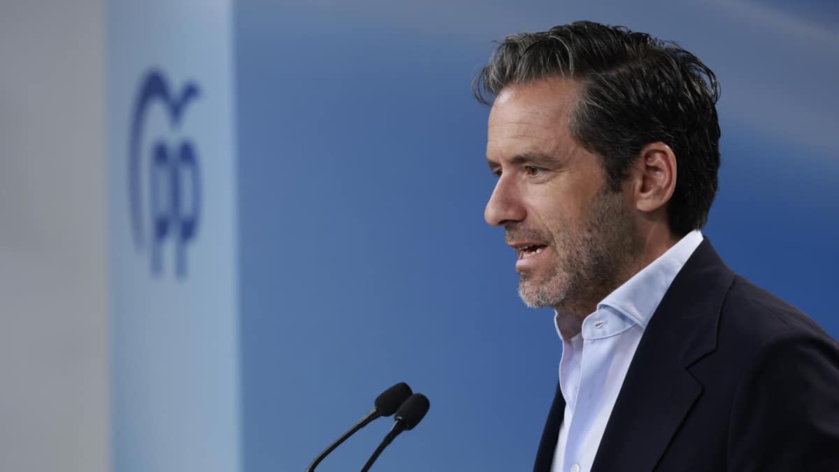 El portavoz nacional del PP, Borja Sémper, durante una rueda de prensa en la sede nacional del partido, este lunes