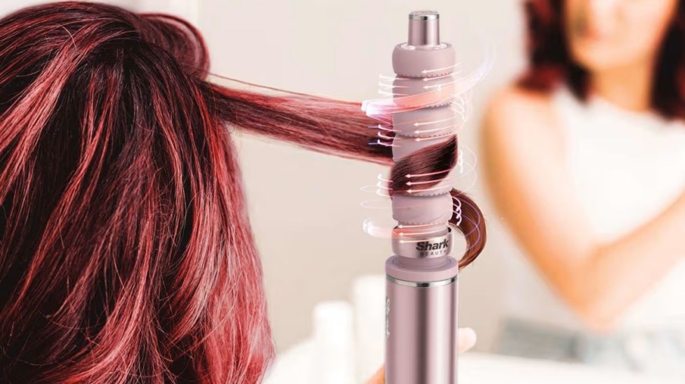 El dispositivo con 5 accesorios que va a jubilar a tu secador, plancha y rizador este verano: ¡también acaba con el frizz!