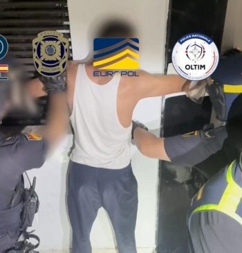 Inmigración convertida en negocio: desarticulada la red que cobraba 12.000 euros por [...]