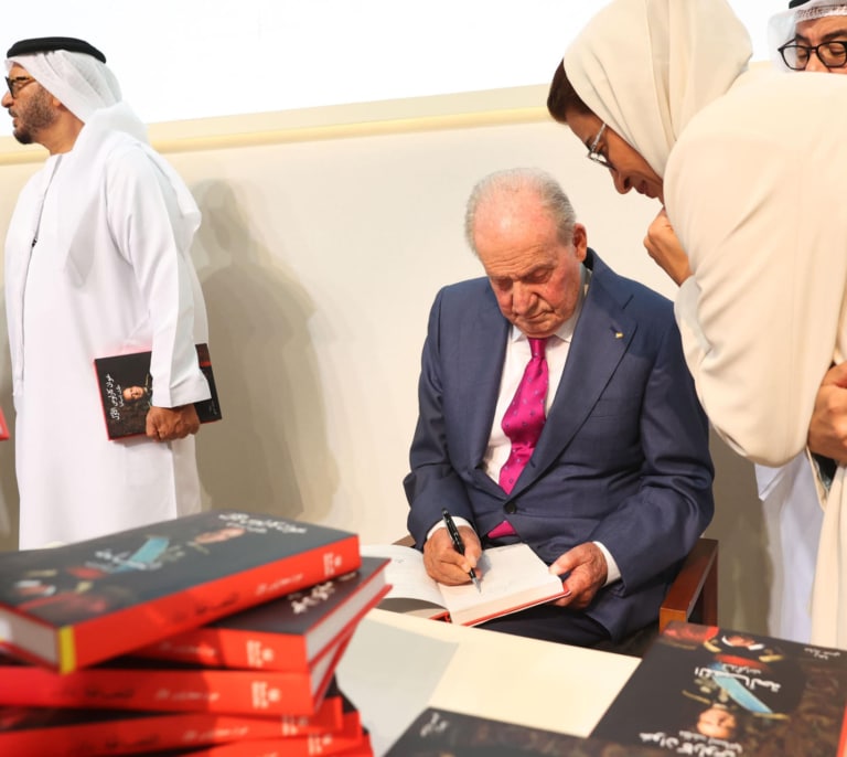 Juan Carlos I presenta sus memorias y admite que las escribió "entre dudas y heridas, pero bien lejos de la amargura"