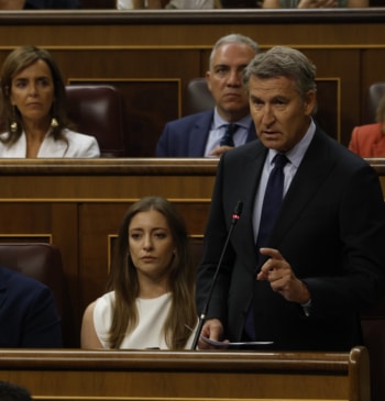 Feijóo a Sánchez: "Solo está pendiente de manipular el censo con la [...]
