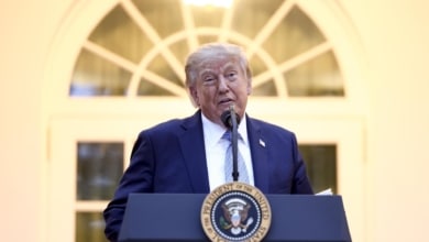 Trump veta de la Casa Blanca a CNN, MSNOW y Politico, a los que acusa de difundir "noticias falsas"