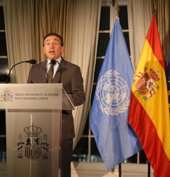 Albares recibe de Marruecos garantías de "plena colaboración" para devolver a los [...]