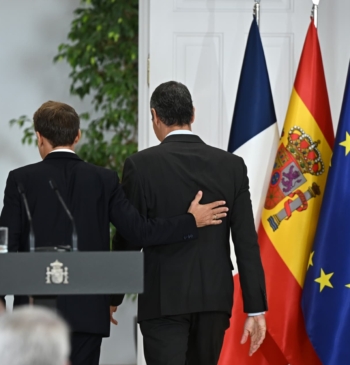 Sánchez se disculpa ante Macron por el rechazo del Senado al Tratado [...]