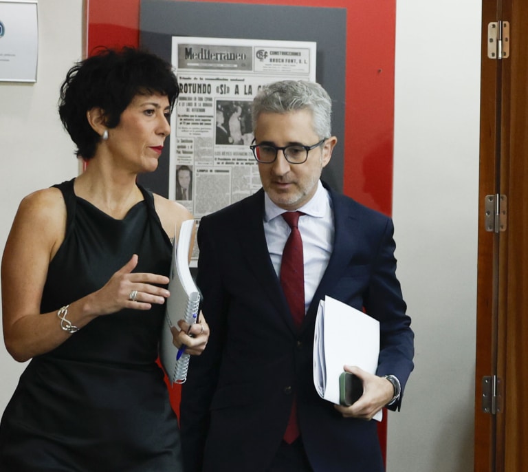 El Gobierno desclasifica 40 informes sobre Ceuta y respalda las dudas de Puente sobre la "imparcialidad" de la jueza Tardón