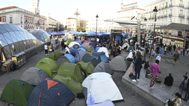 Detenido un hombre en la acampada de la Puerta del Sol por una agresión sexual a una mujer