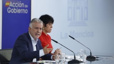 El Gobierno sube la presión sobre Vivas: "Si hay menores en las calles de Ceuta es porque el PP no quiere" sacarlos de allí