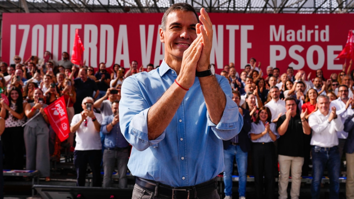 El presidente del Gobierno, Pedro Sánchez, durante un acto de presentación de candidaturas para Madrid este domingo