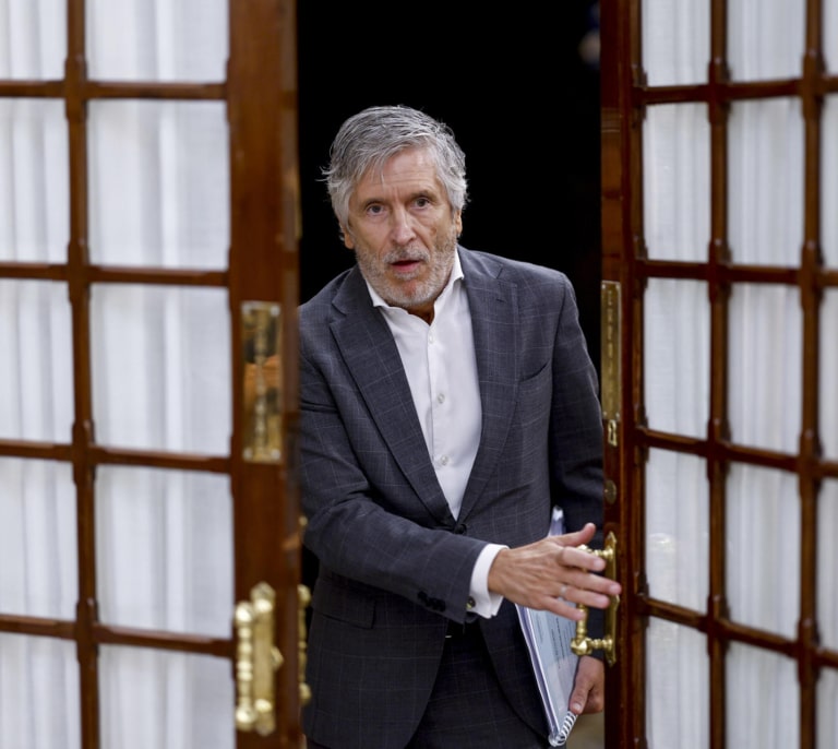 Marlaska se jacta de su labor en la "crisis parcial de seguridad" en Ceuta: "Hago bien en seguir en este Gobierno"