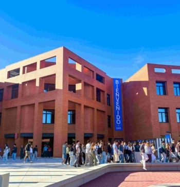 40.000 estudiantes inician el curso en Grupo UAX