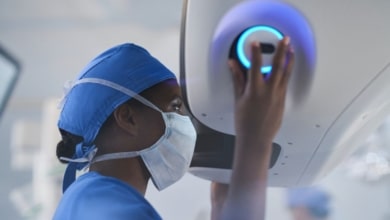 El sistema de cirugía asistida por robot da Vinci 5 recibe el marcado CE para procedimientos cardiacos