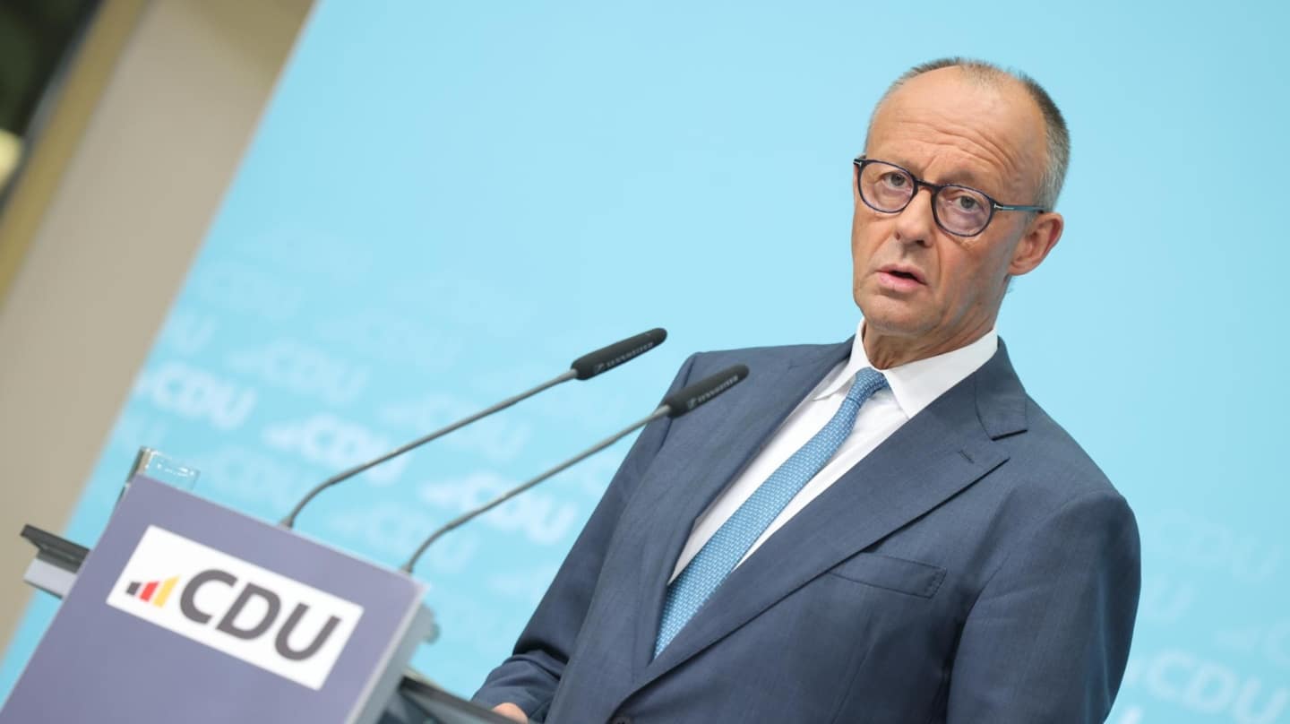 Friedrich Merz, canciller federal y líder de la CDU, en rueda de prensa en Berlín.