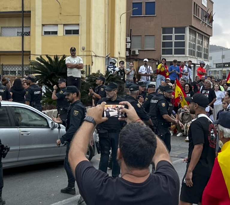 Detenido un ceutí tras el ataque a un vehículo durante las protestas contra la ONG navarra Negu Gorriak