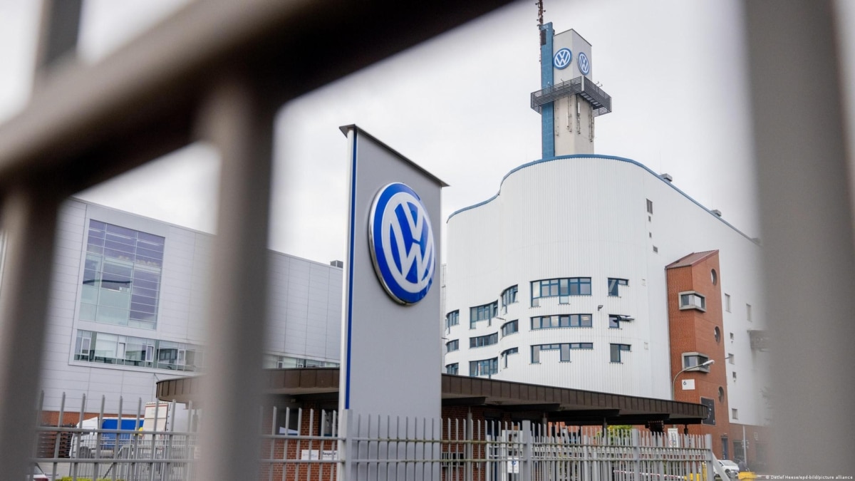 De fabricar descapotables a ensamblar armas para Israel, la inédita reconversión de Volkswagen en Baja Sajonia