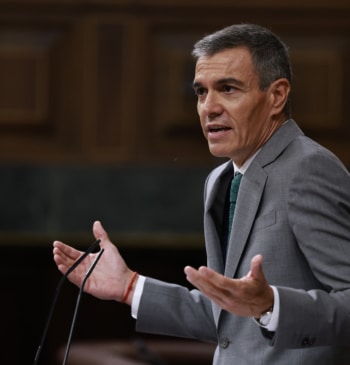 Sánchez tacha a Feijóo de "ruin" e "hipócrita" por Ceuta: "¿Cuál sería [...]