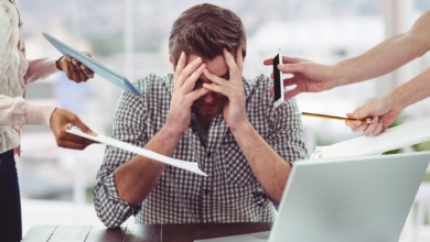 ¿Acabas de volver al trabajo y ya no puedes más? Se llama 'burnout' y así puedes combatirlo (o al menos intentarlo)