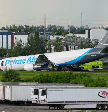Al menos cinco muertos al estrellarse un avión de carga de Amazon [...]